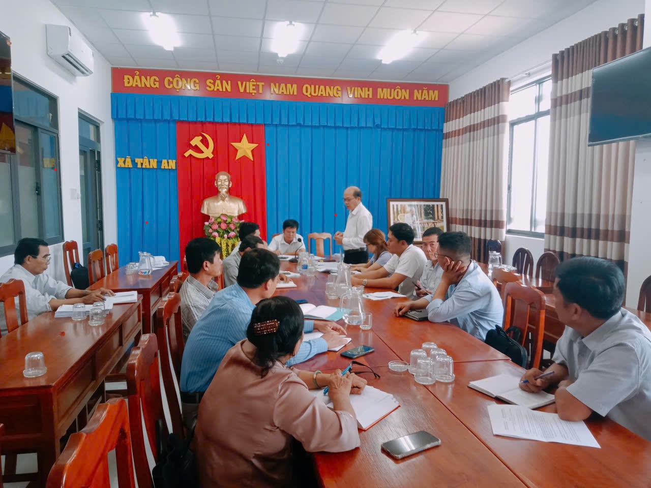 BAN CHỈ ĐẠO BẦU CỬ XÃ KIỂM TRA CÔNG TÁC CHUẨN BỊ BẦU CỬ ĐẠI BIỂU QUỐC HỘI VÀ HĐND CÁC CẤP